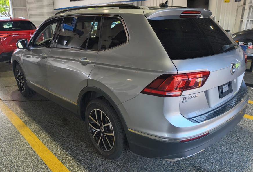Used 2021 Volkswagen Tiguan SE FWD image 5