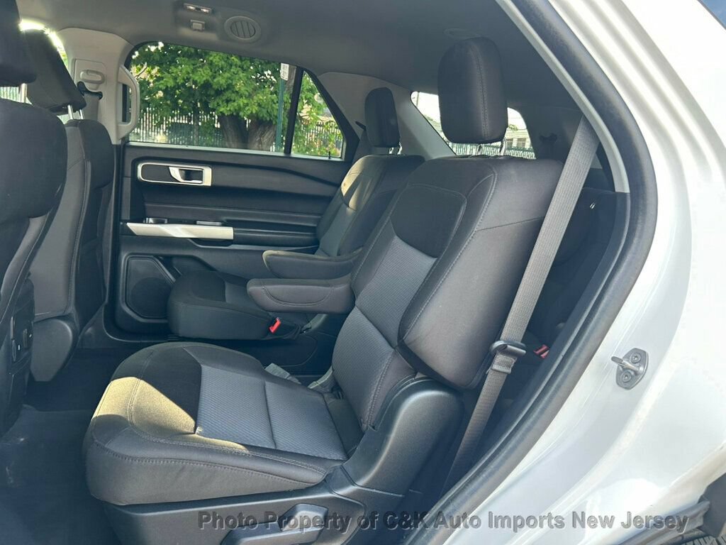 Used 2022 Ford Explorer XLT AWD/4WD image 56