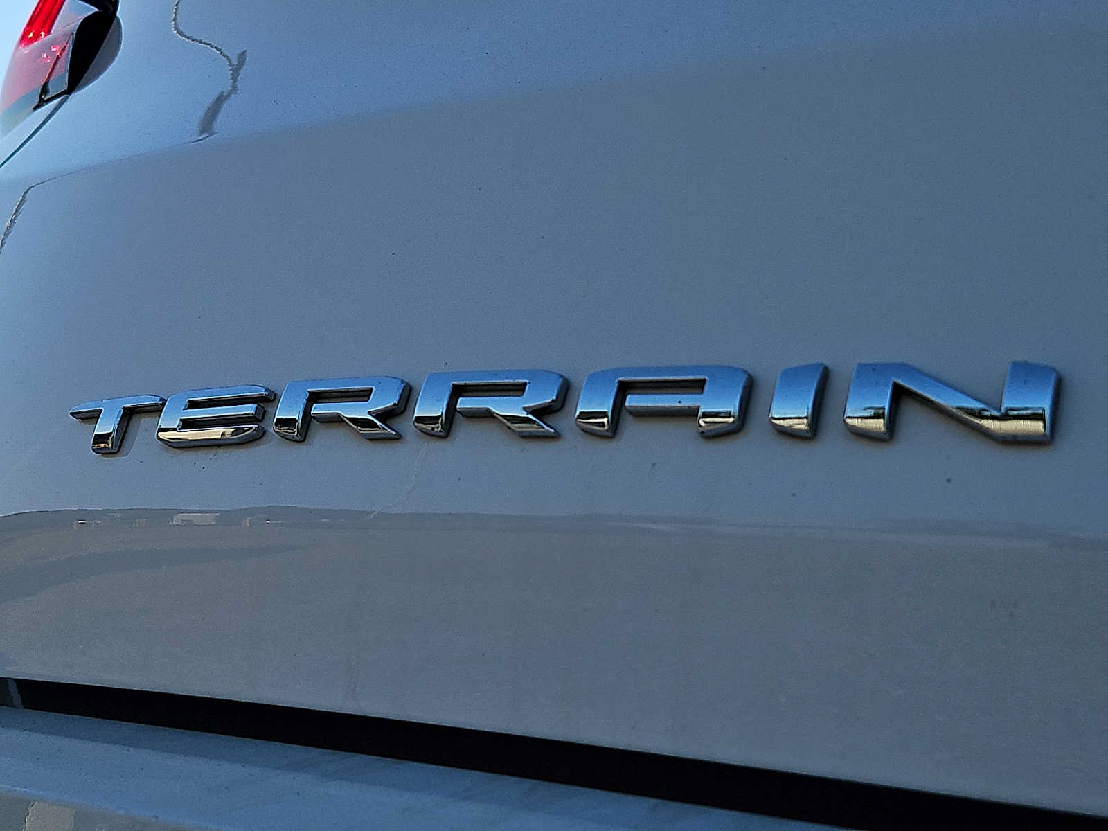 Used 2024 GMC Terrain SLE AWD/4WD image 32