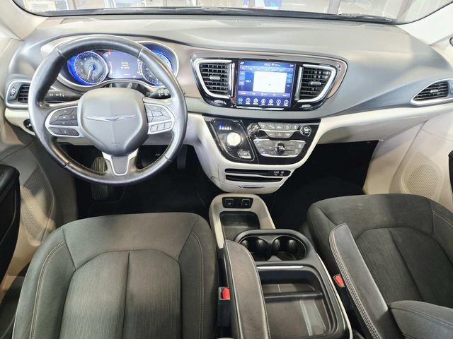 Used 2019 Chrysler Pacifica Touring Plus w/ Advanced Safetytec Group FWD image 6