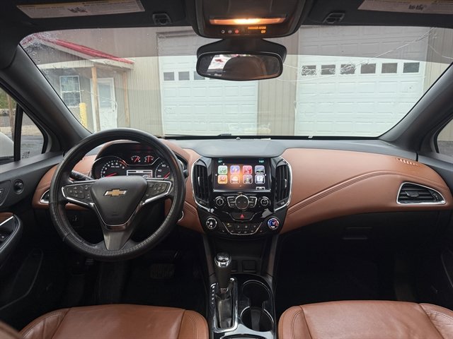 Used 2016 Chevrolet Cruze Premier FWD image 26