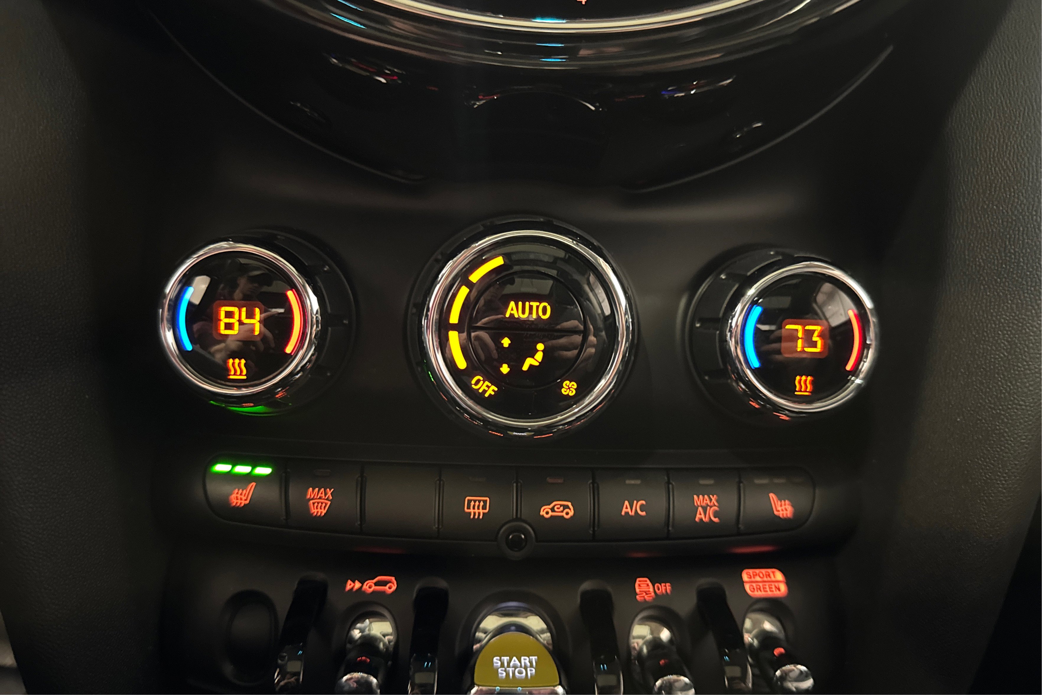 Used 2024 MINI Cooper SE image 32