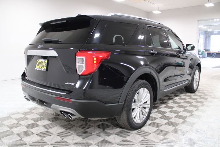 Used 2022 Ford Explorer King Ranch w/ Technology Package image 11