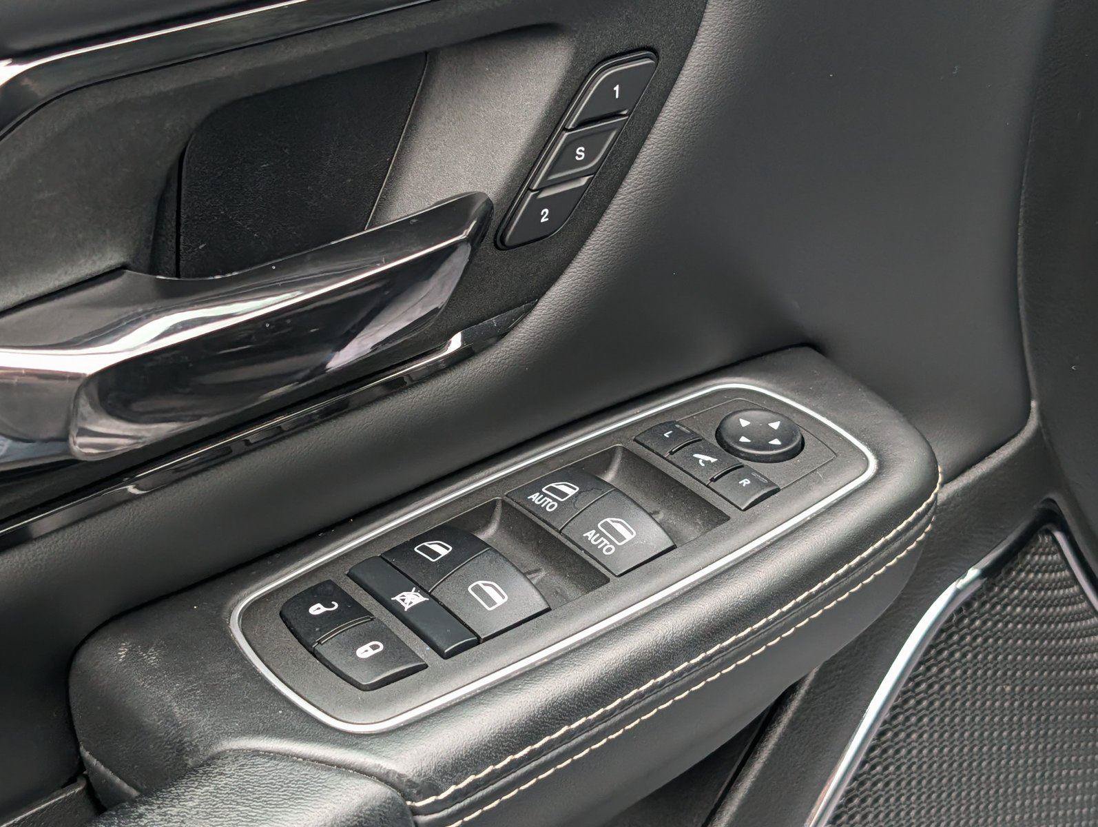 Used 2022 RAM 1500 Limited AWD/4WD image 16