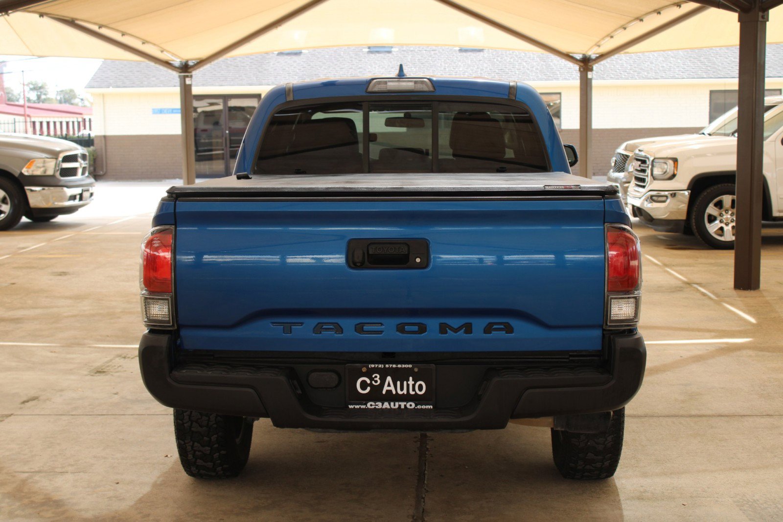 Used 2016 Toyota Tacoma SR5 image 10