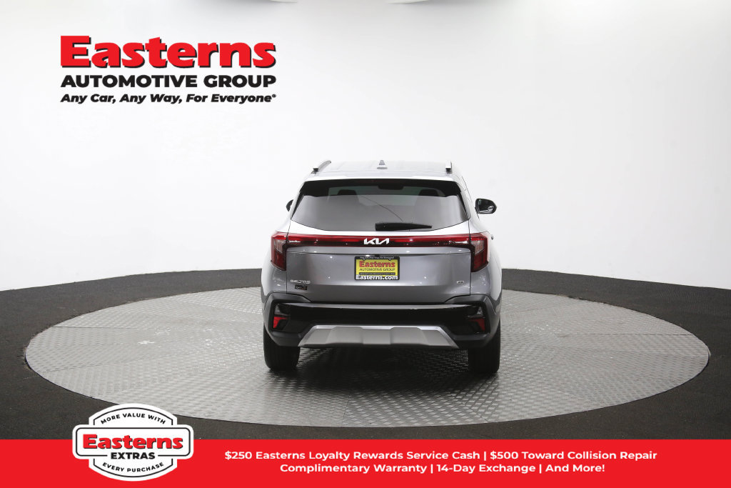Used 2024 Kia Seltos EX AWD/4WD image 39