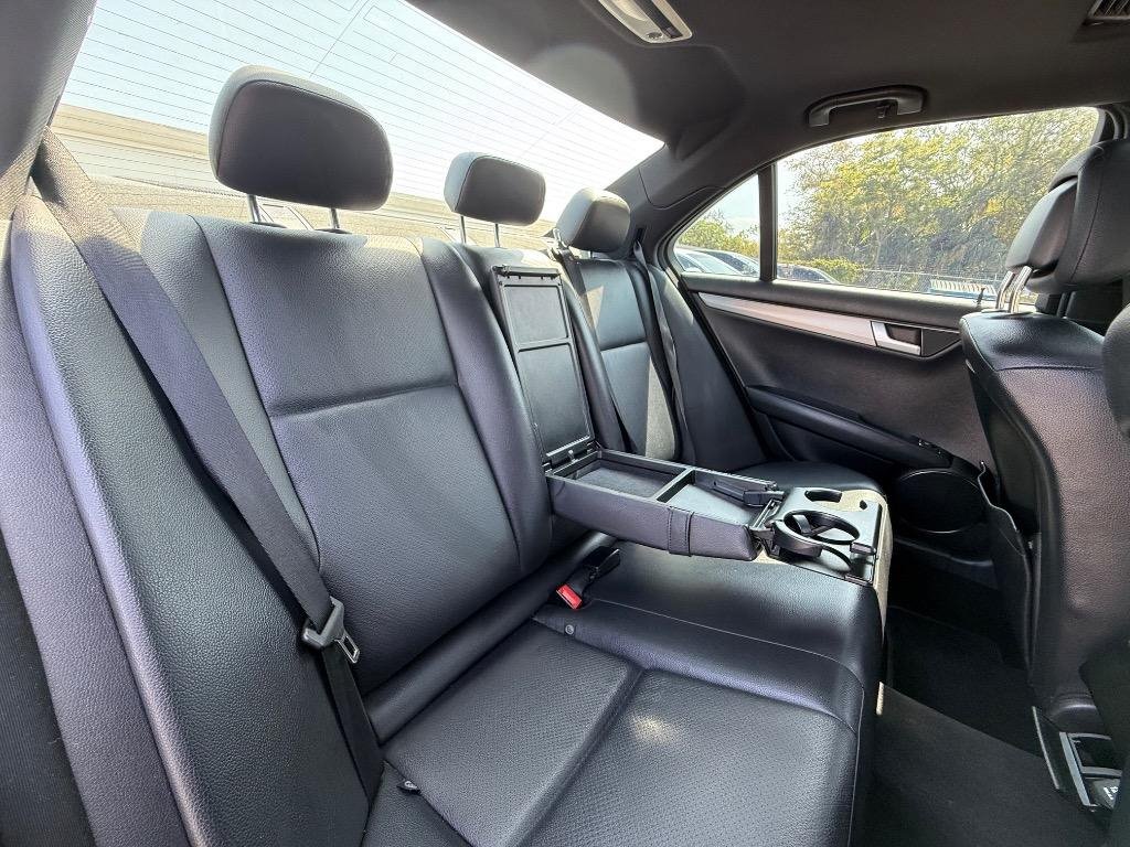 Used 2013 Mercedes-Benz C 250 Sedan image 18