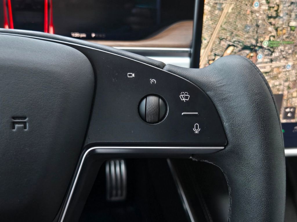 Used 2022 Tesla Model S image 21