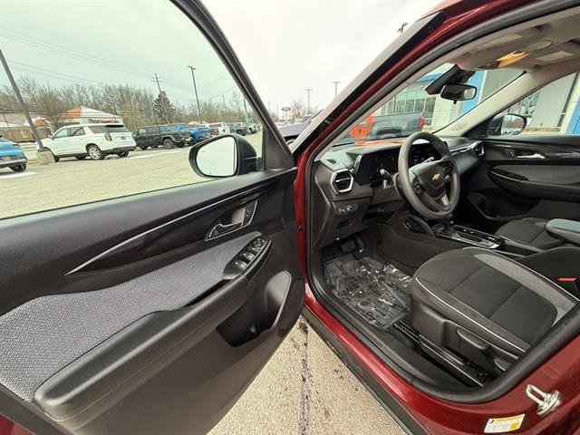 Certified 2024 Chevrolet TrailBlazer LS w/ LS Convenience Package image 11