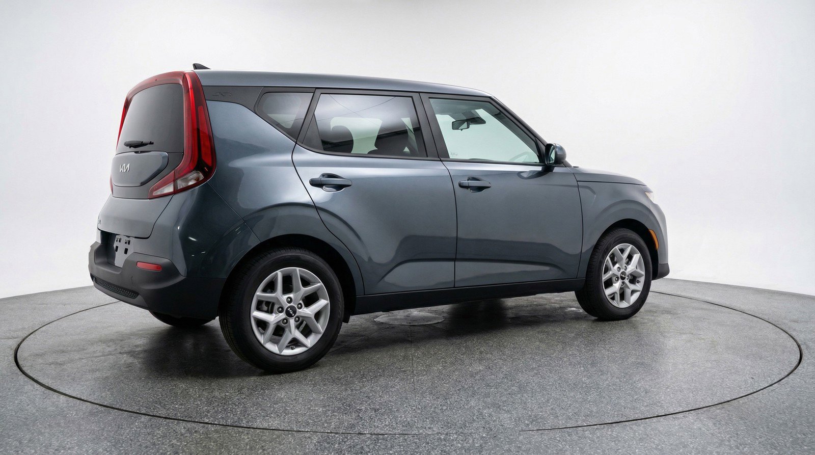 Used 2025 Kia Soul LX w/ LX Technology Package FWD image 9