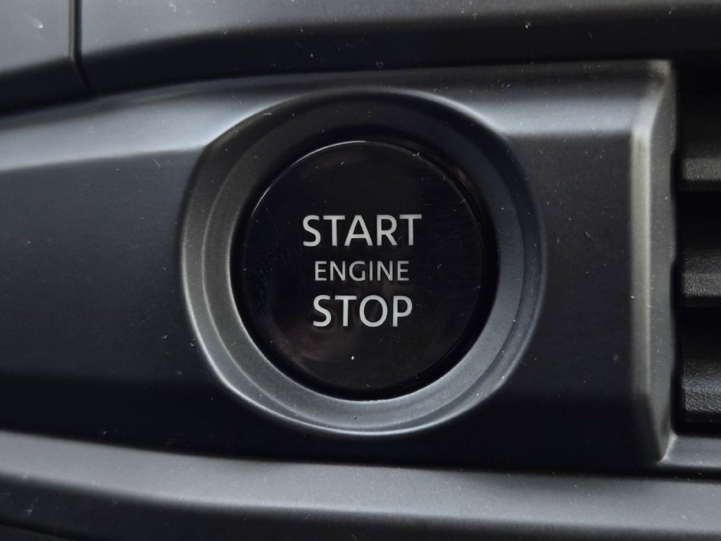 Certified 2025 Nissan Pathfinder S AWD/4WD image 27
