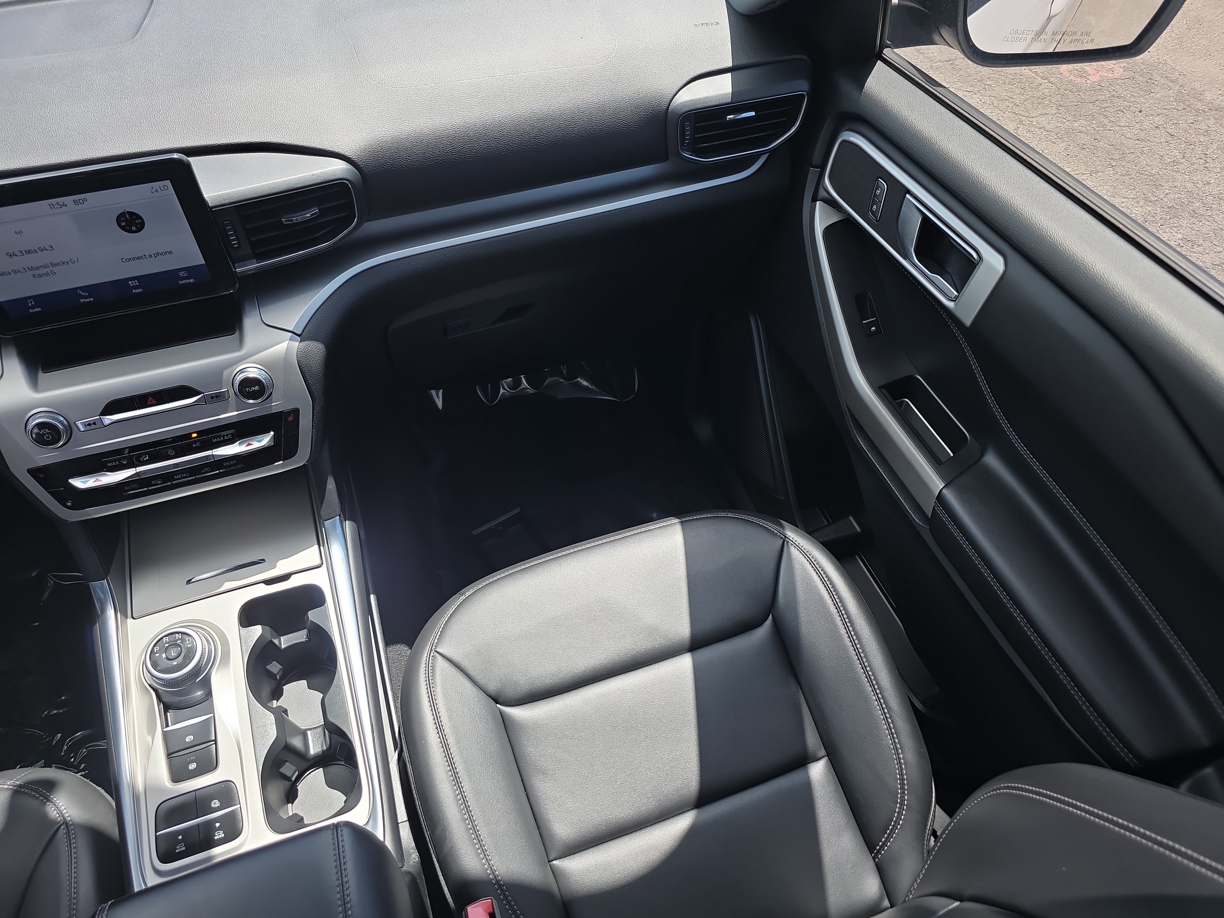 Used 2022 Ford Explorer XLT w/ Equipment Group 202A RWD image 20