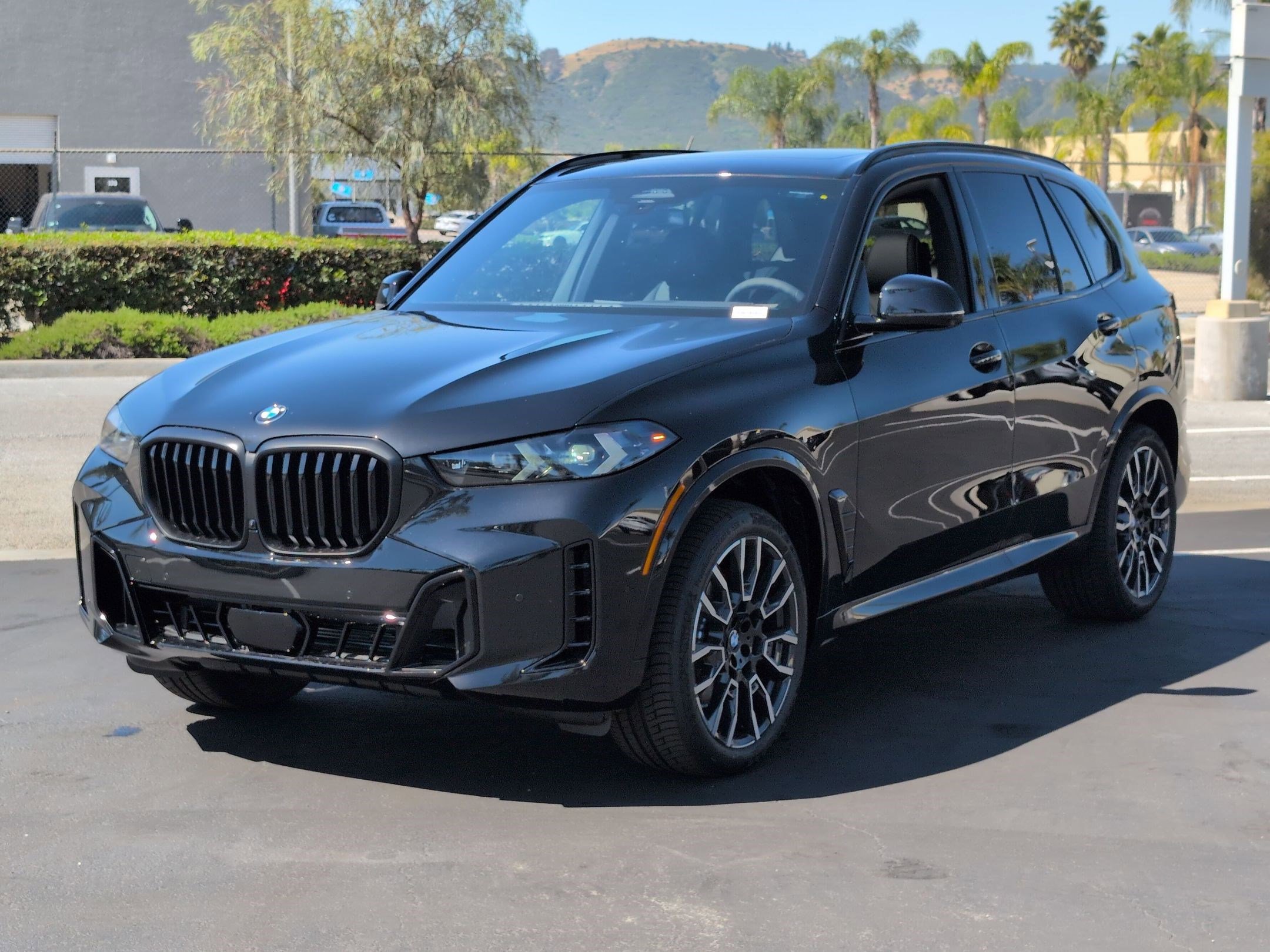 New 2026 BMW X5 sDrive40i w/ M Sport Package image 5
