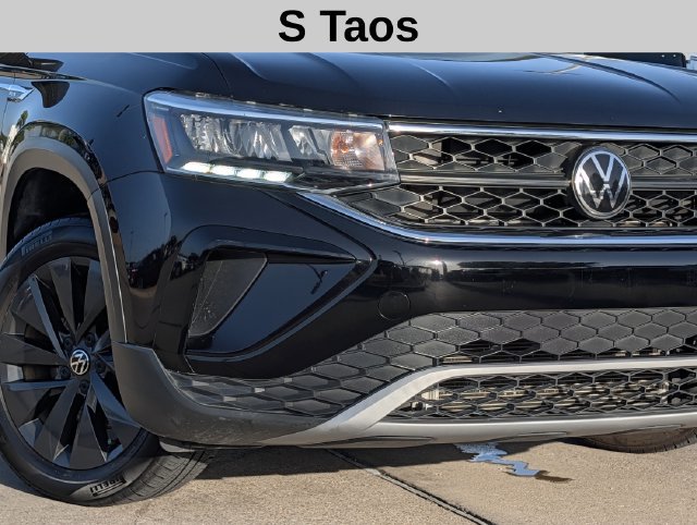 Used 2023 Volkswagen Taos S FWD image 3