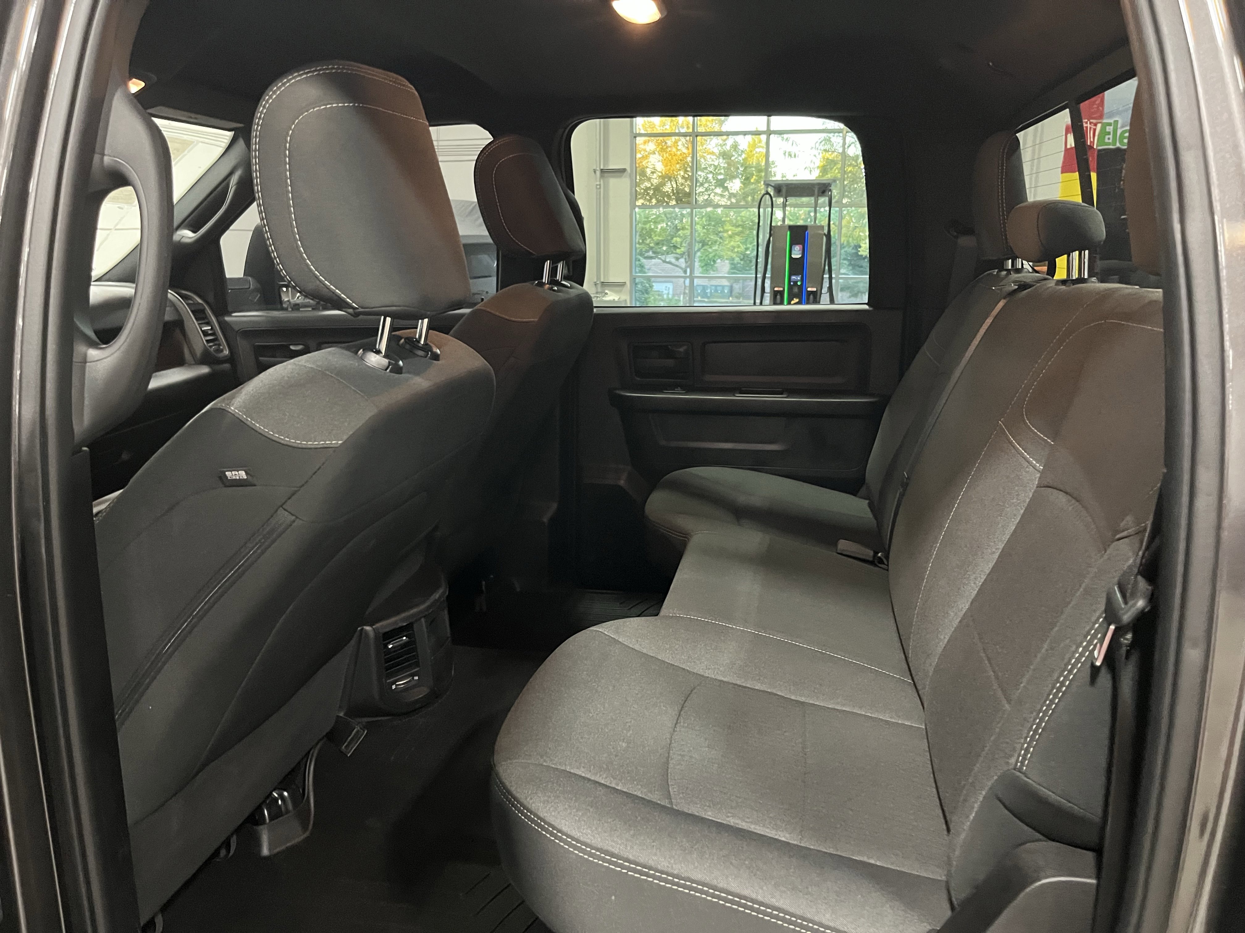 Used 2024 RAM 3500 Tradesman w/ Towing Technology Group image 15