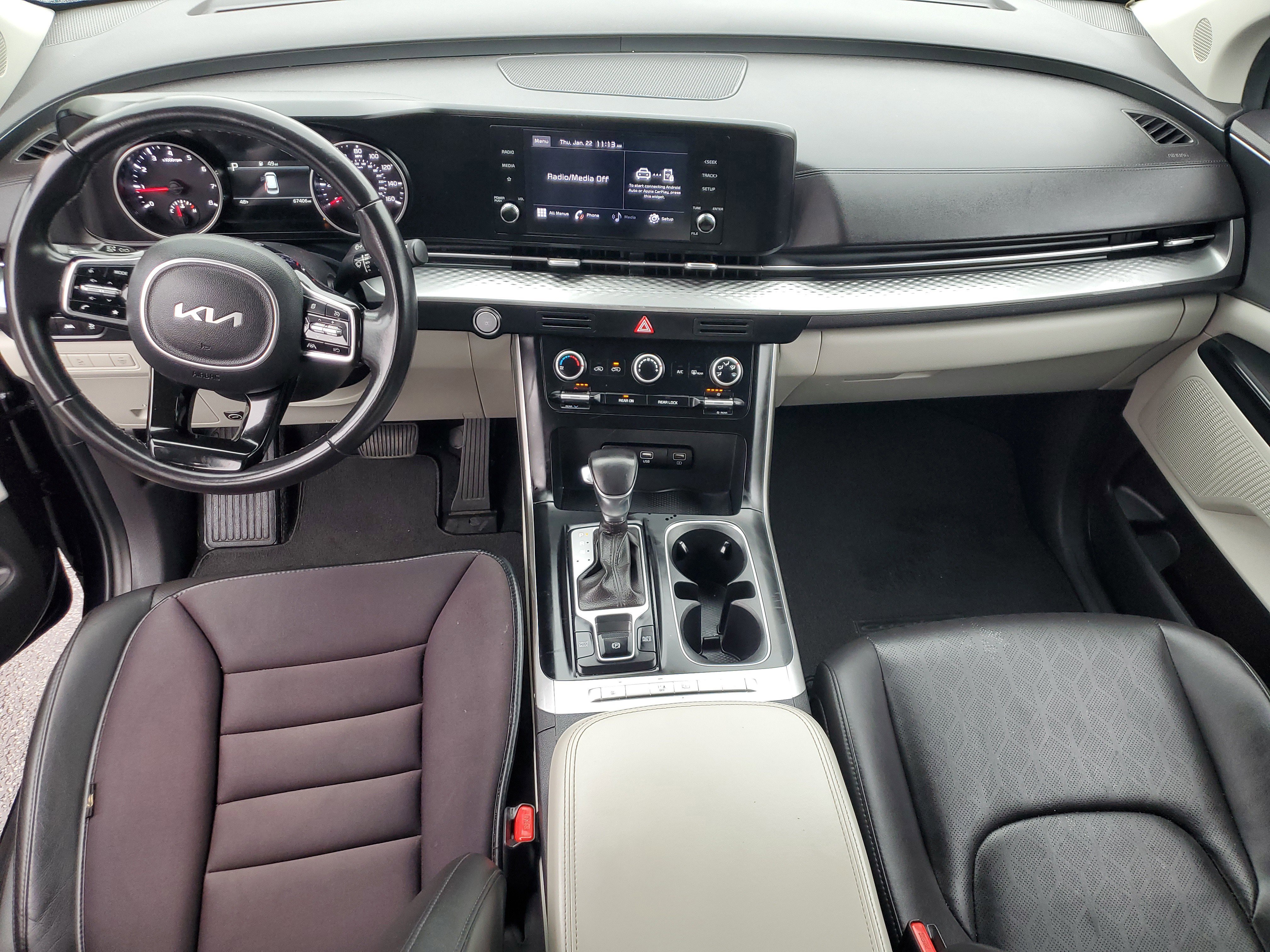 Used 2022 Kia Carnival LX image 15