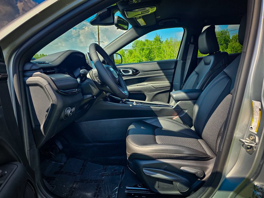 New 2026 Jeep Compass Latitude AWD/4WD image 11