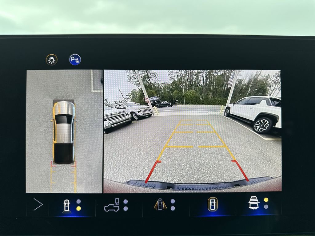 Used 2025 Chevrolet Colorado Trail Boss image 24