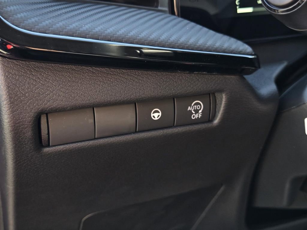 New 2026 Nissan Kicks SR FWD image 15
