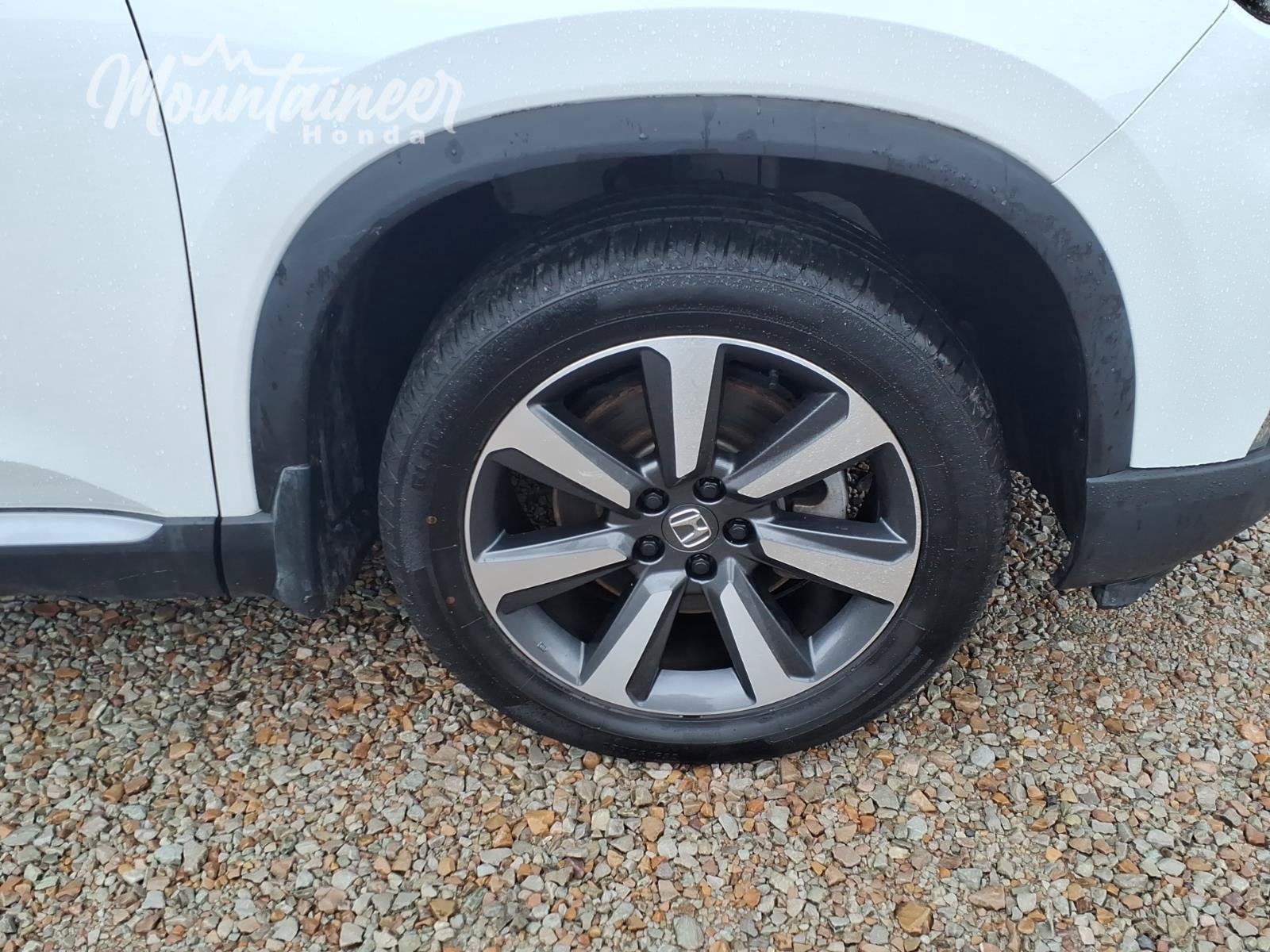 Used 2023 Honda Pilot Touring image 12