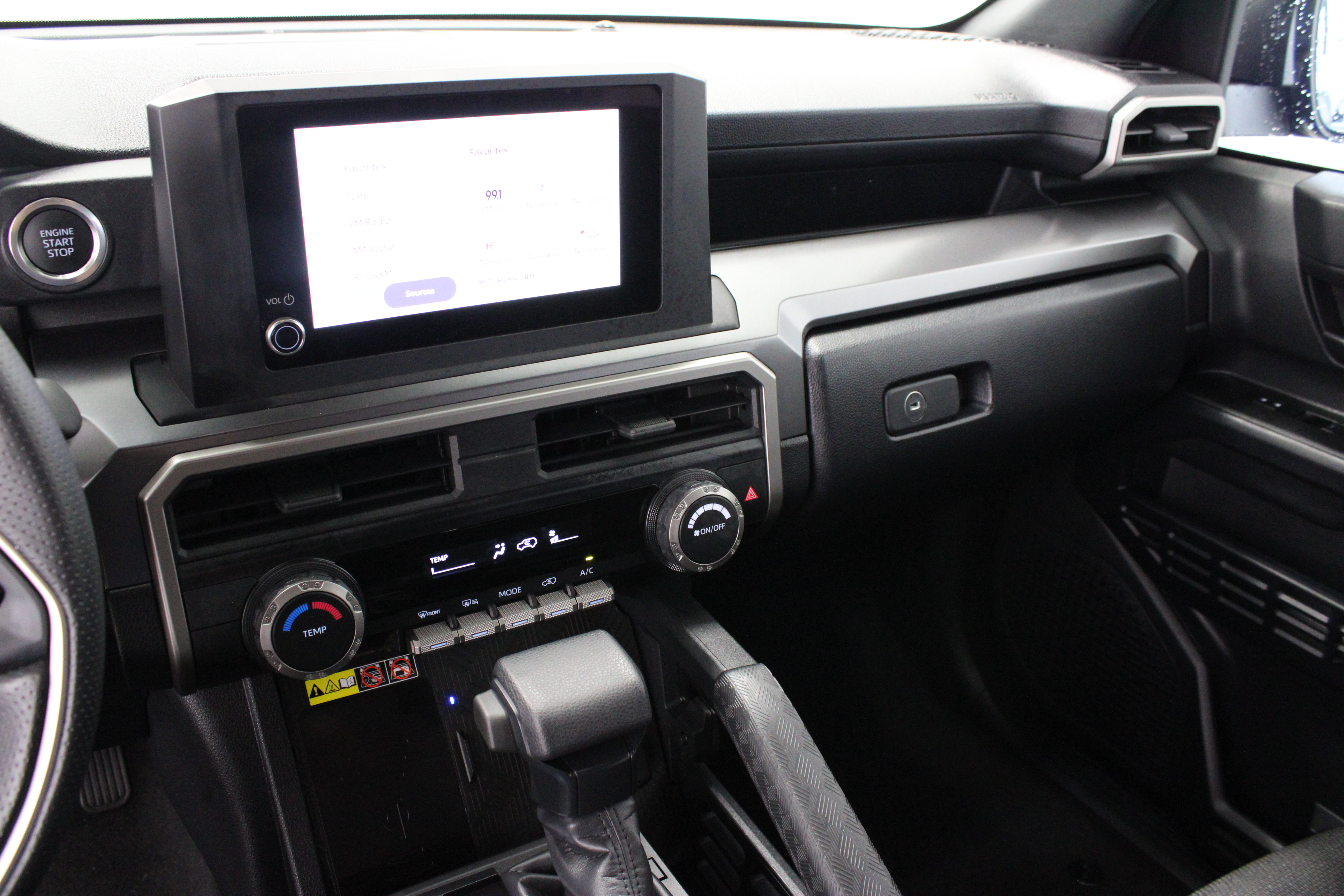 Used 2026 Toyota 4Runner SR5 AWD/4WD image 15