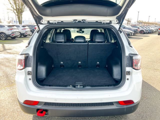 Used 2024 Jeep Compass Trailhawk AWD/4WD image 10