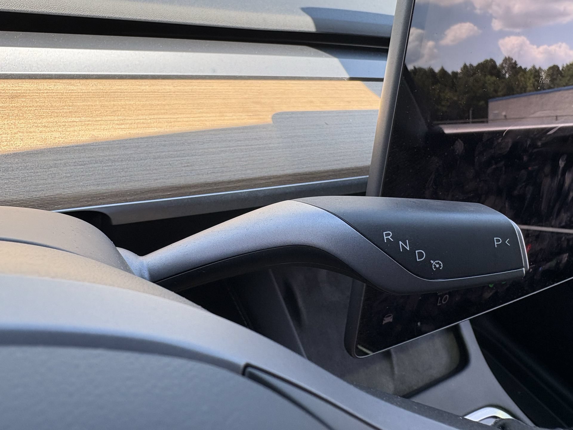 Used 2024 Tesla Model Y Long Range AWD/4WD image 8
