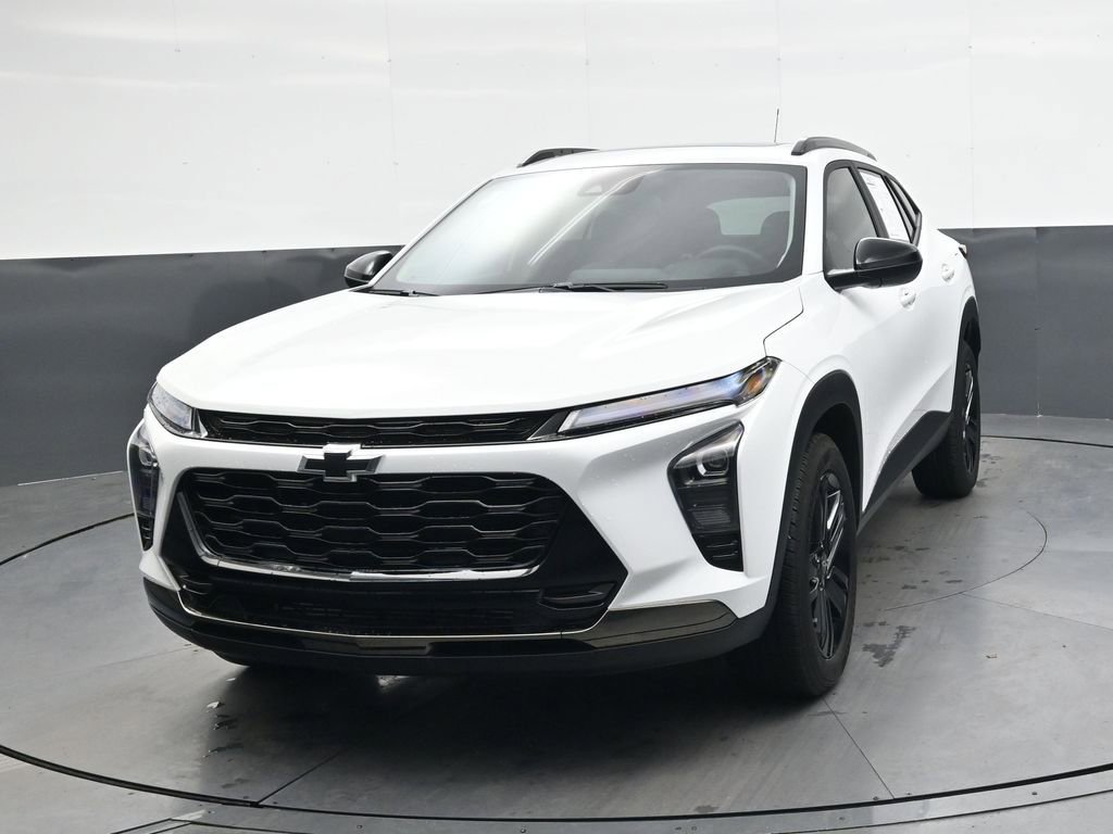 Used 2025 Chevrolet Trax ACTIV w/ Sunroof Package image 9
