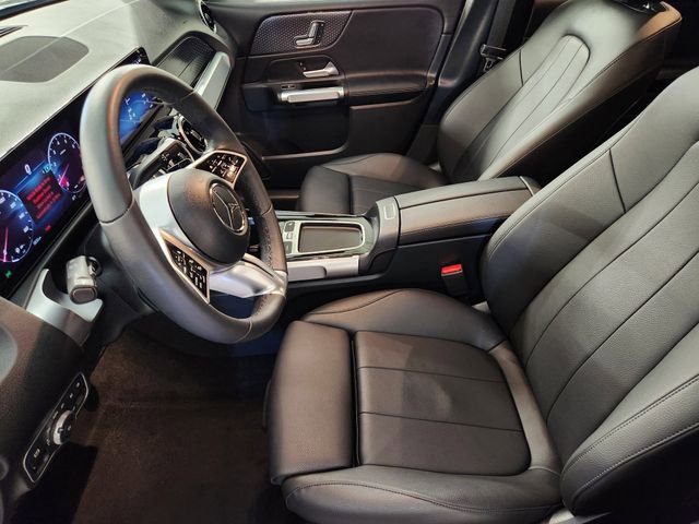 Used 2025 Mercedes-Benz GLB 250 GLB 250 image 13