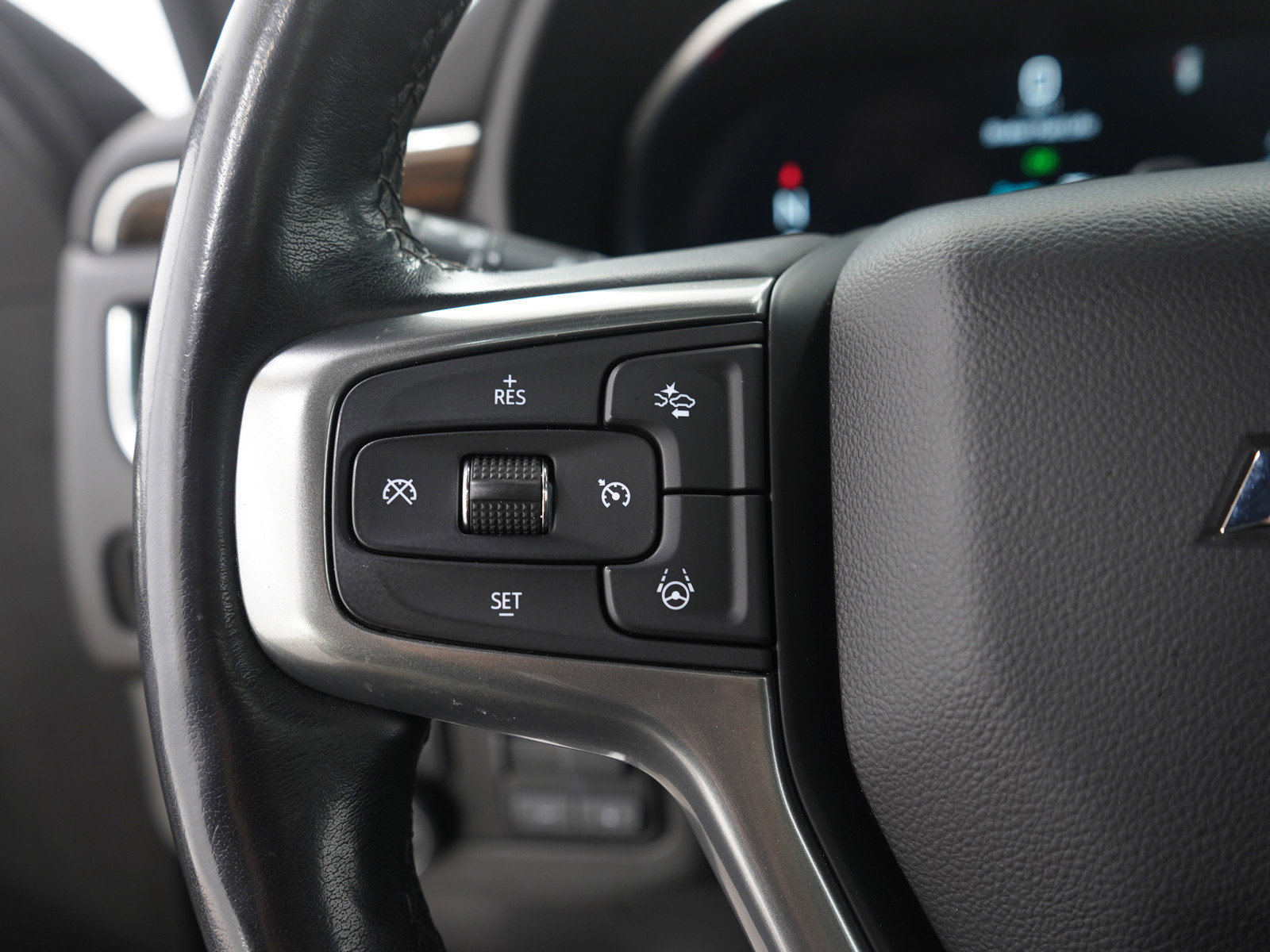 Used 2023 Chevrolet Tahoe Premier image 28