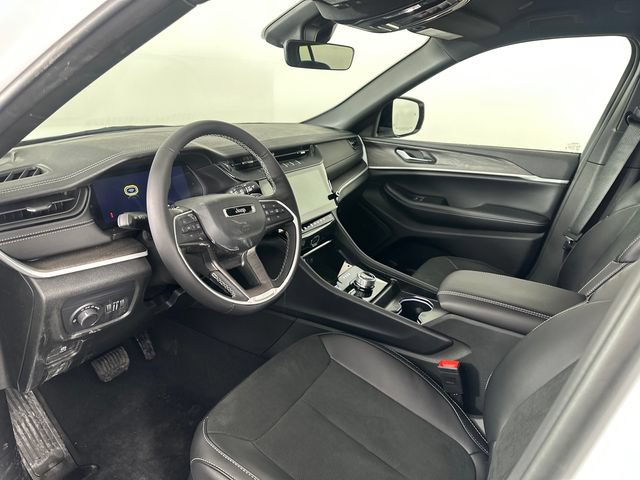 New 2026 Jeep Grand Cherokee Altitude AWD/4WD image 19