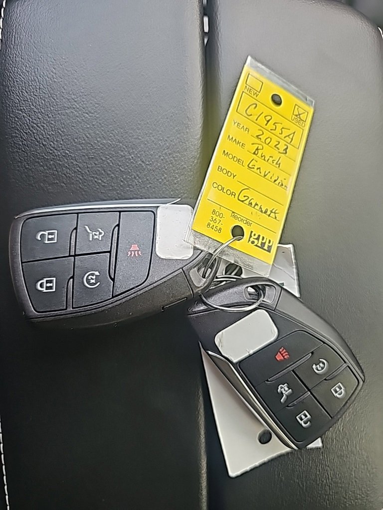 Certified 2023 Buick Envision Avenir image 29