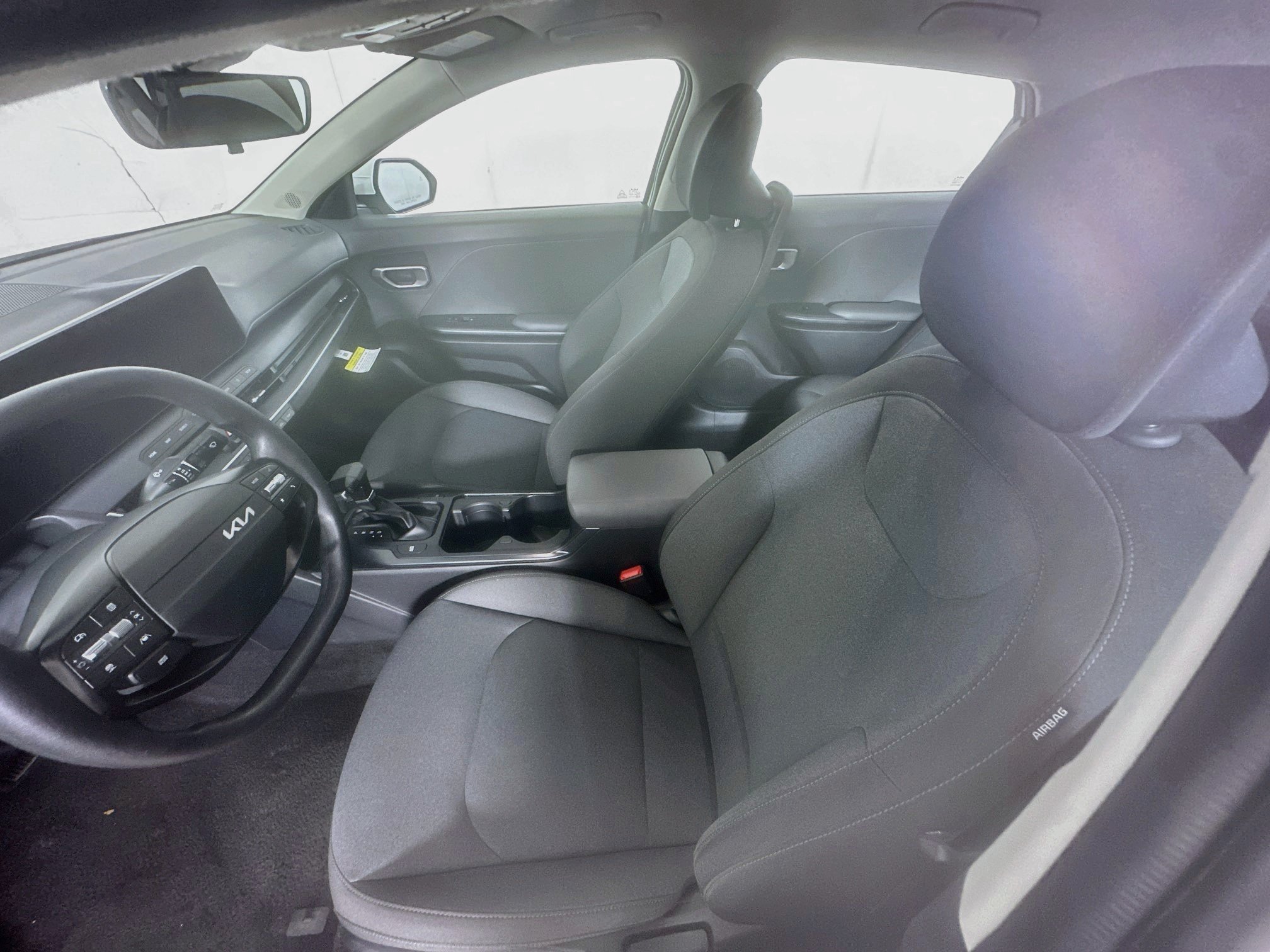 Used 2025 Kia K4 FWD image 13