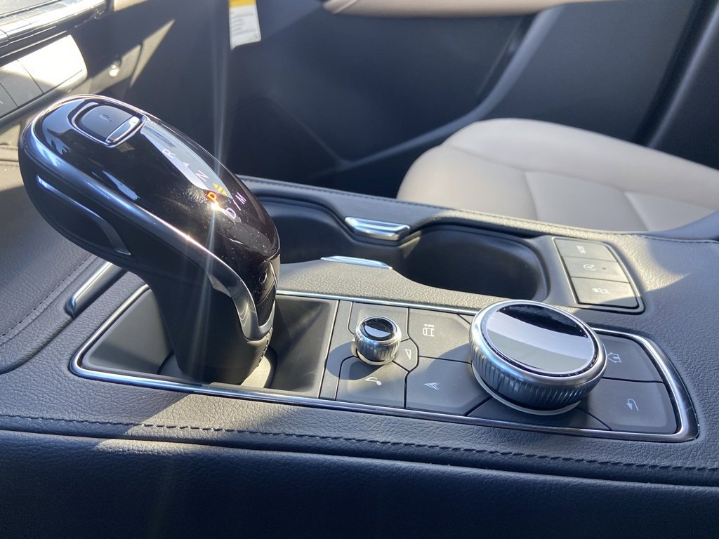 Certified 2025 Cadillac XT4 Premium Luxury image 22