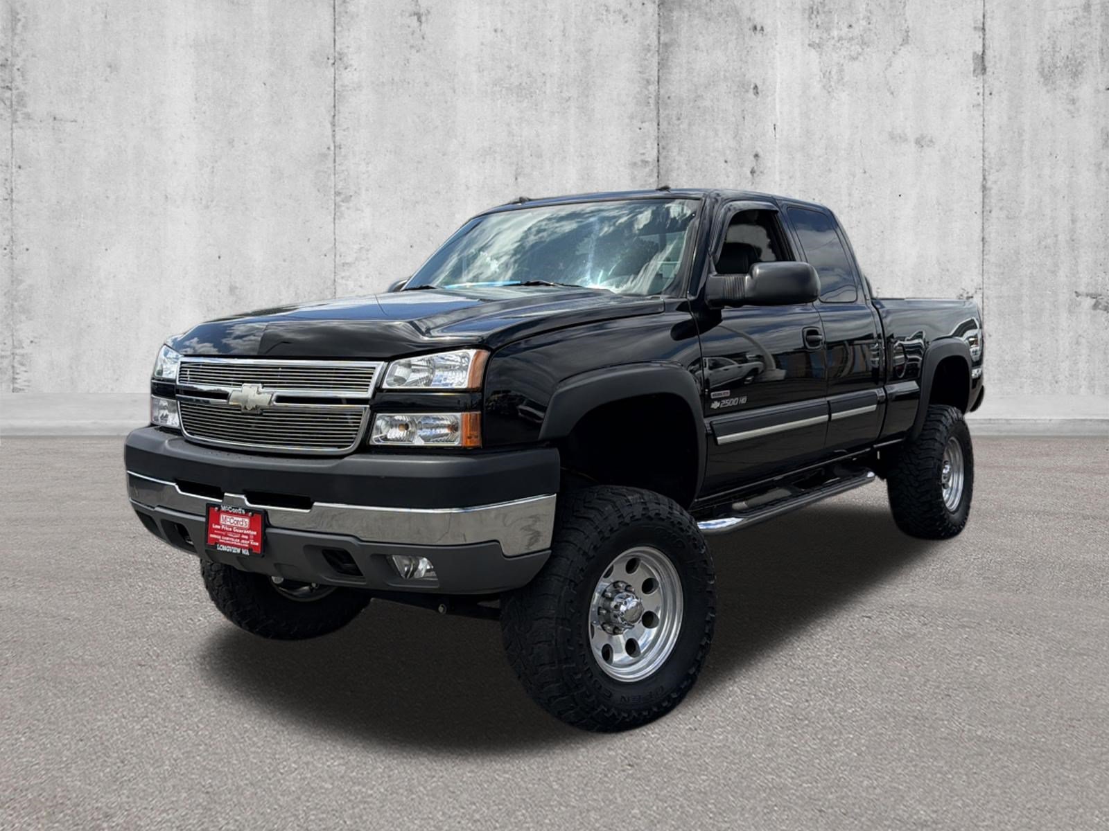 Used 2005 Chevrolet Silverado 2500 LT w/ Heavy-Duty Power Package AWD/4WD image 1
