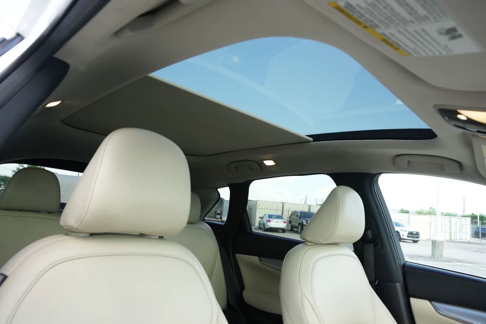 Used 2020 INFINITI QX50 Luxe w/ Navigation Package AWD/4WD image 22