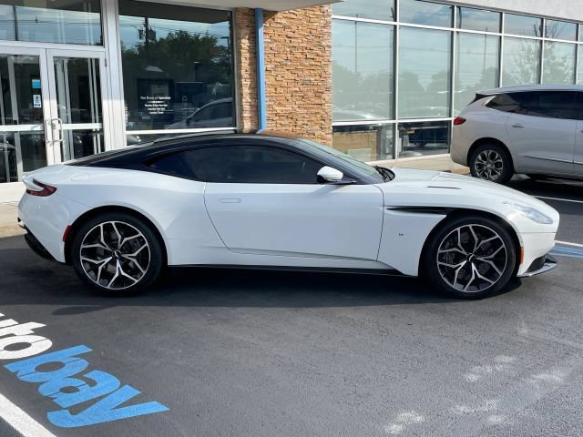 Used 2017 Aston Martin DB11 V12 RWD image 22
