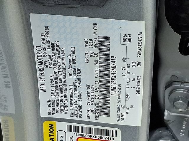 Used 2017 Lincoln Continental Select FWD image 25