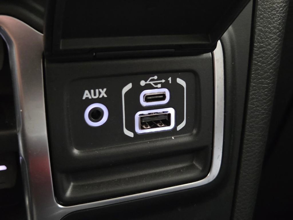 Certified 2020 Jeep Gladiator Overland image 28