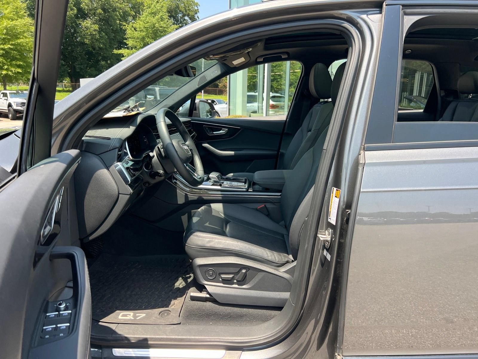Used 2023 Audi Q7 3.0T Prestige w/ Prestige Package AWD/4WD image 27