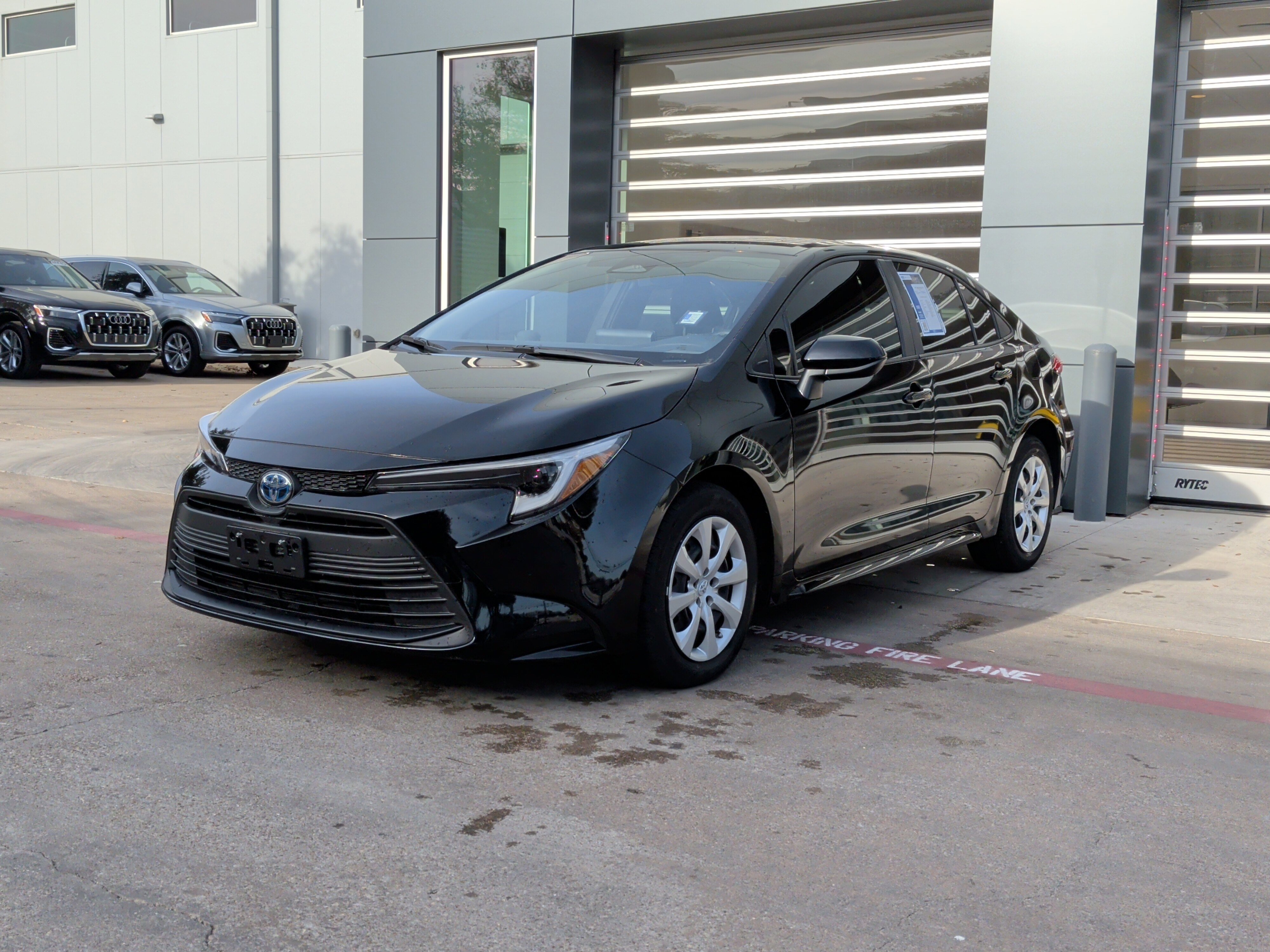 Used 2023 Toyota Corolla LE image 25