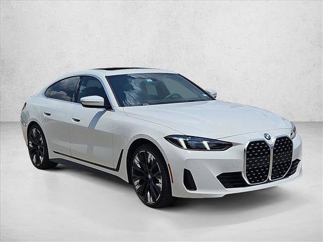 Used 2025 BMW 430i w/ Premium Package RWD image 3