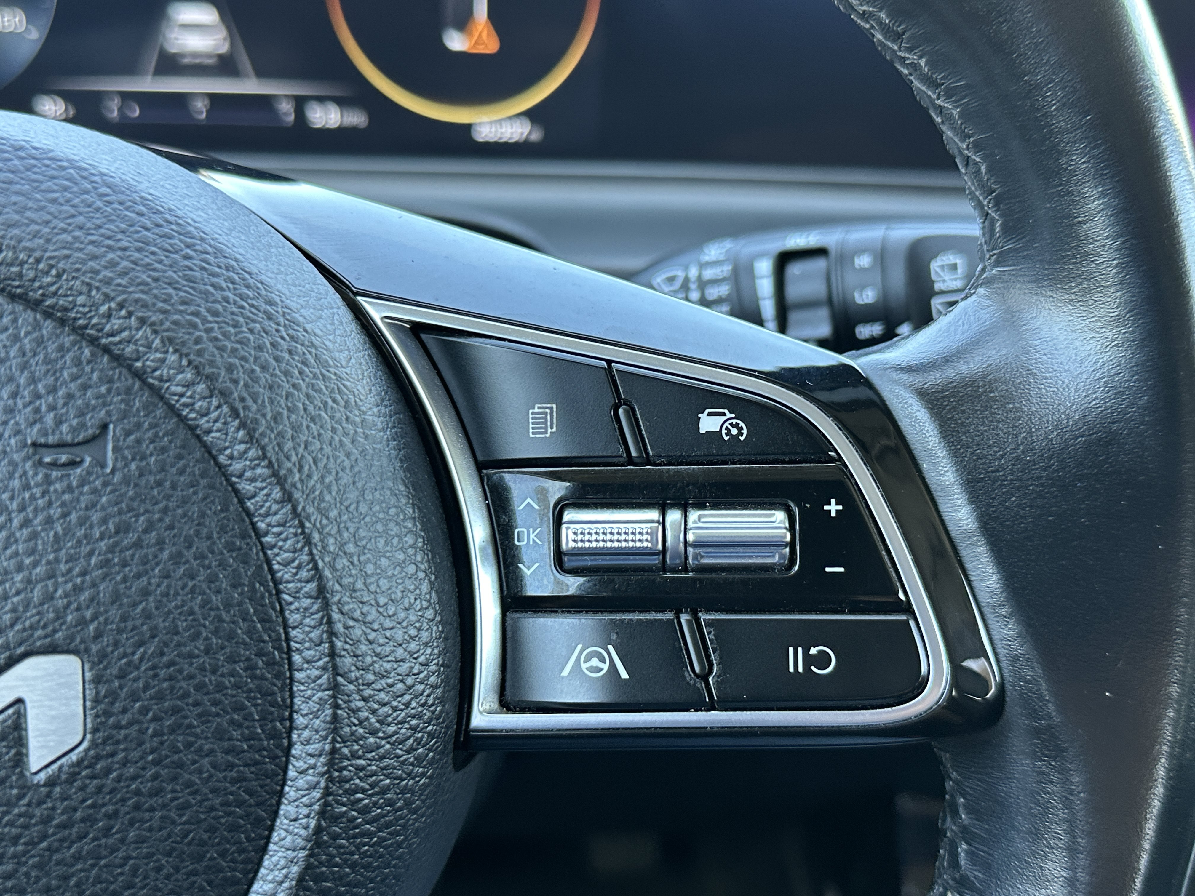 Certified 2024 Kia Seltos EX AWD/4WD image 25