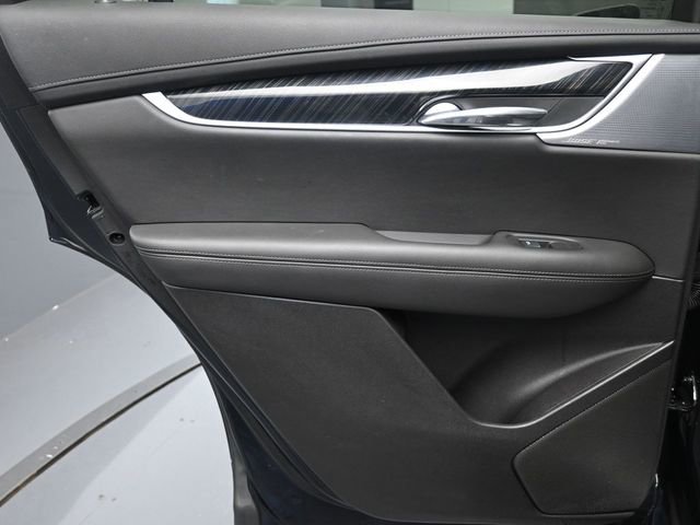 Used 2023 Cadillac XT6 Premium Luxury image 23