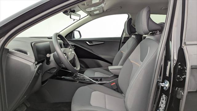 Used 2026 Kia Niro LX FWD image 13