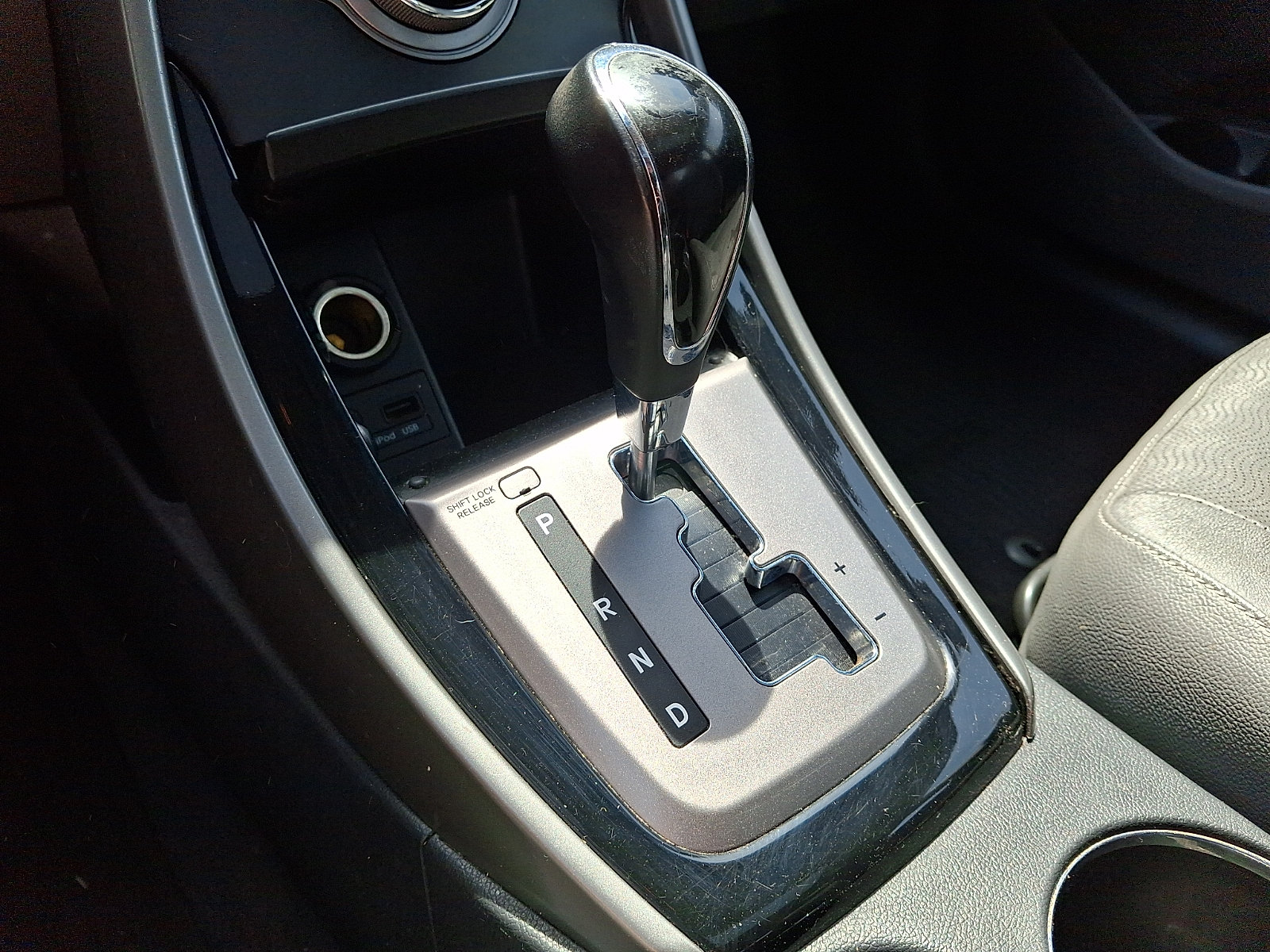Used 2013 Hyundai Elantra Limited FWD image 15
