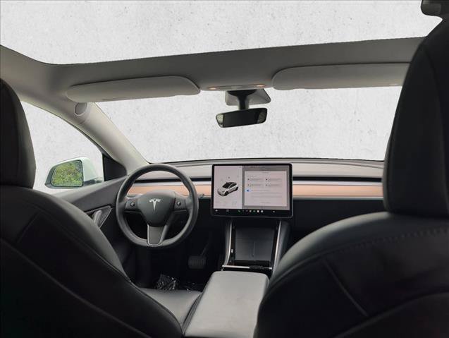 Used 2021 Tesla Model Y Long Range AWD/4WD image 24