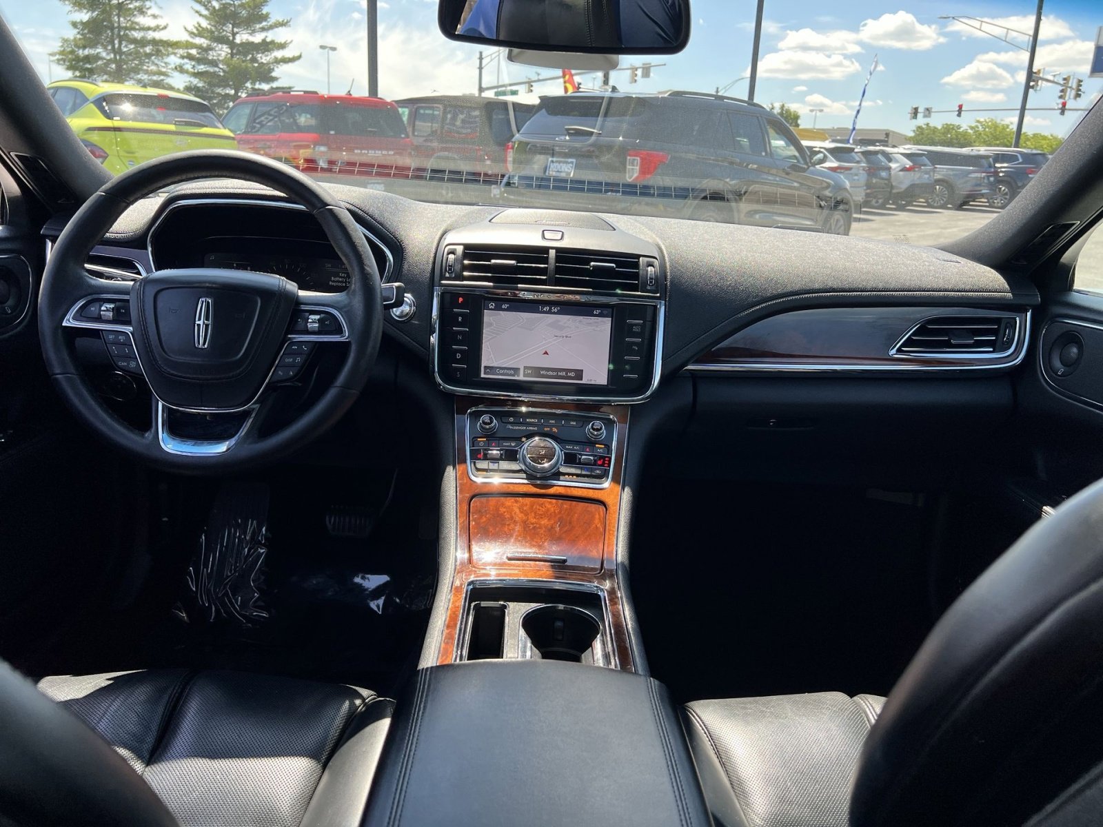 Used 2020 Lincoln Continental AWD w/ Premium Package image 29