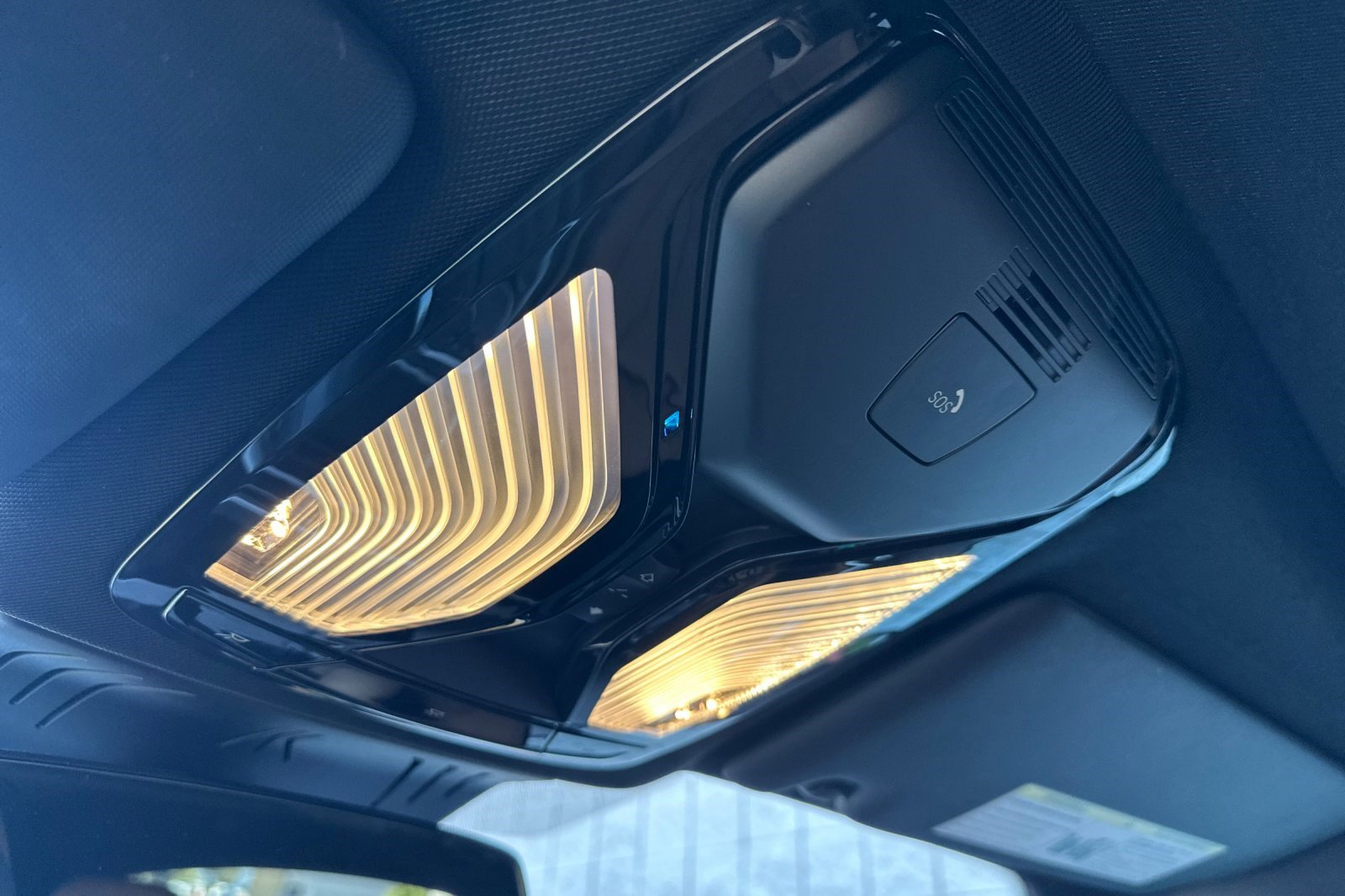 Used 2023 BMW i4 eDrive35 image 22