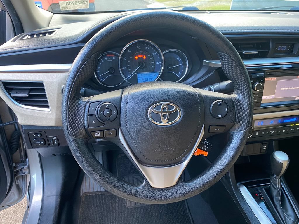 Used 2015 Toyota Corolla LE FWD image 32